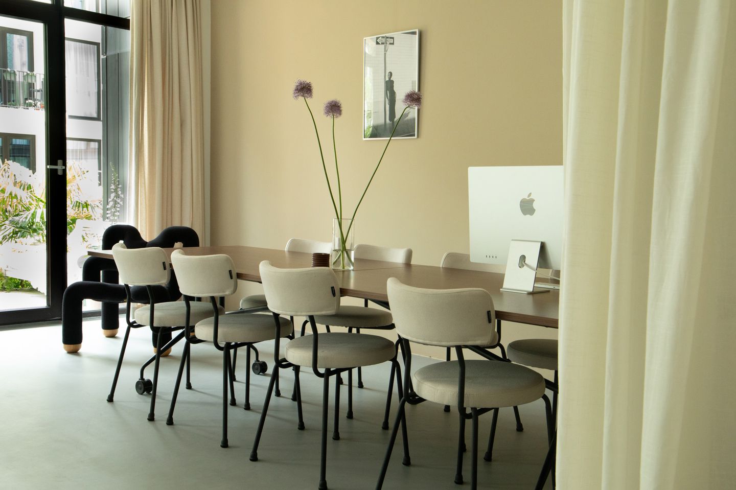 View photo 4 of Oostenburgermiddenstraat 140