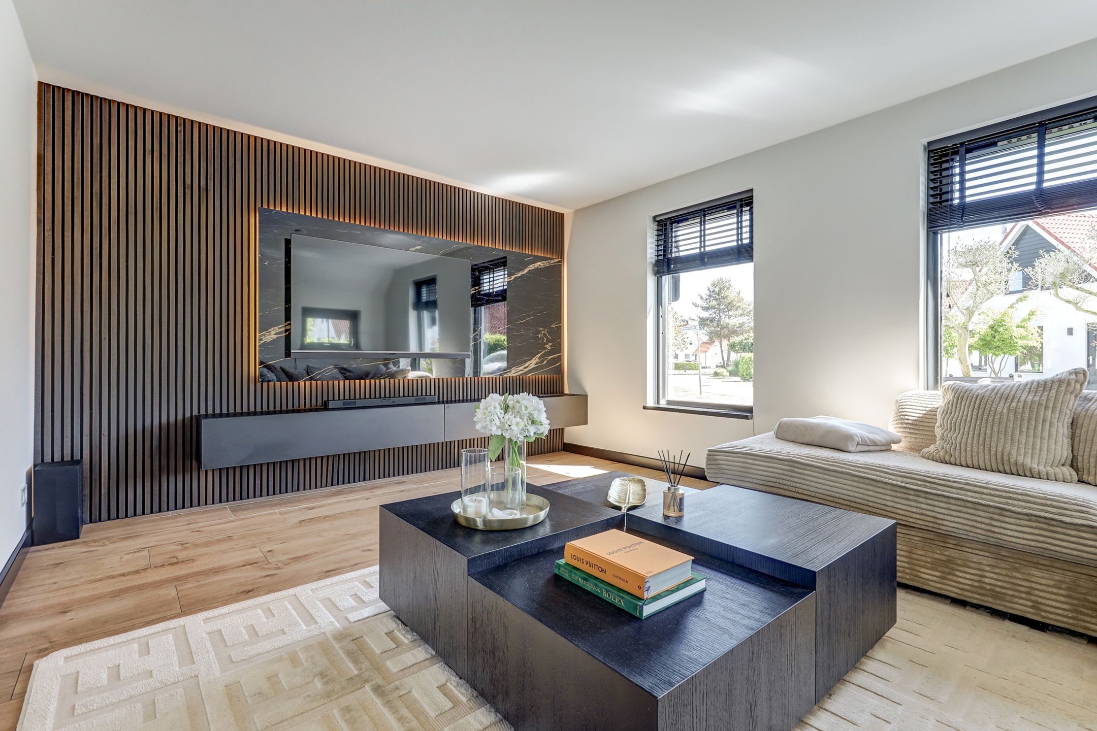 Photo 3 of Meerkoet 32