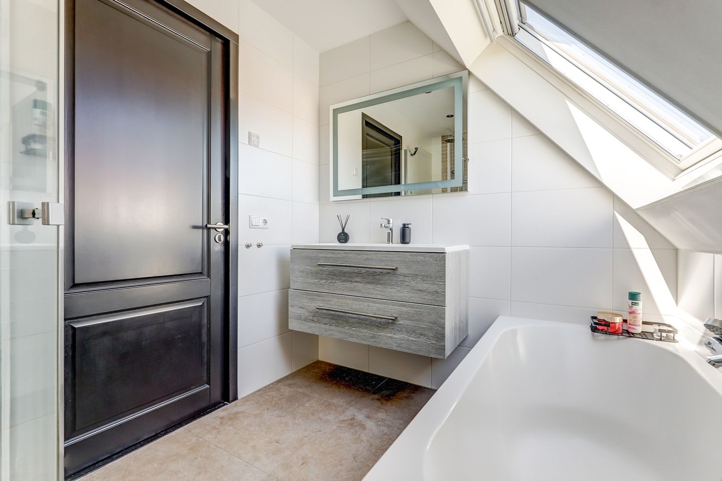 Photo 35 of Meerkoet 32