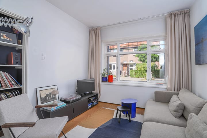 Foto 2 van Barkasstraat 2