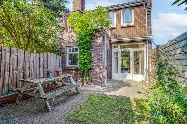 Foto 5 van Barkasstraat 2