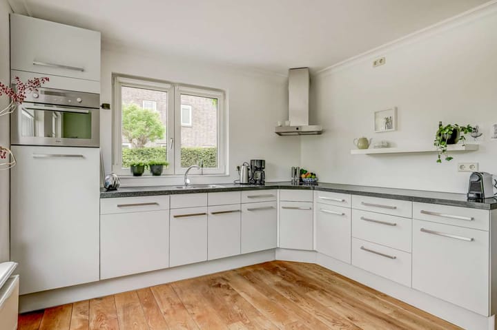 Foto 8 van Middenweg 551