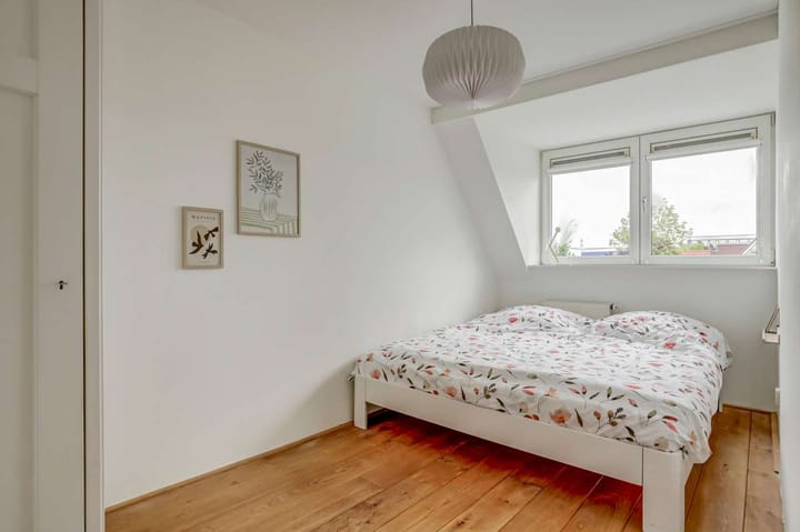 Foto 18 van Middenweg 551