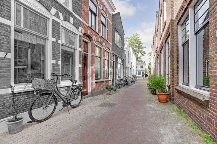 Photo 1 of Lange Willemsteeg 9