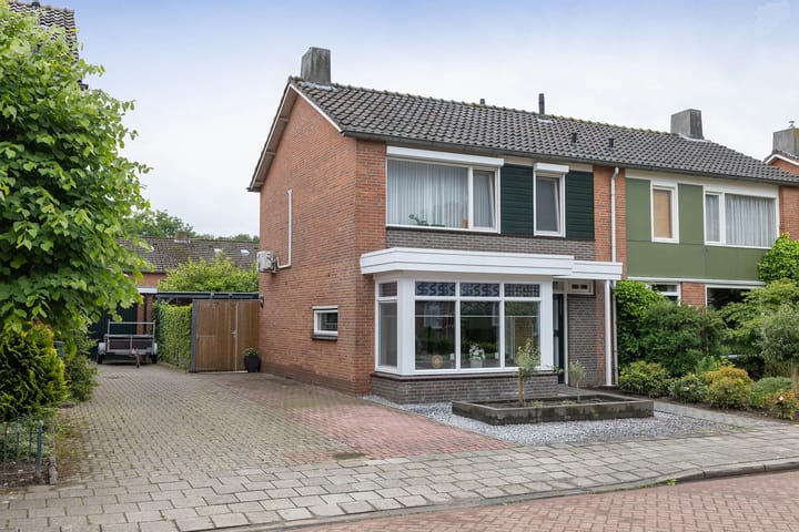 Foto 1 van Merelstraat 23