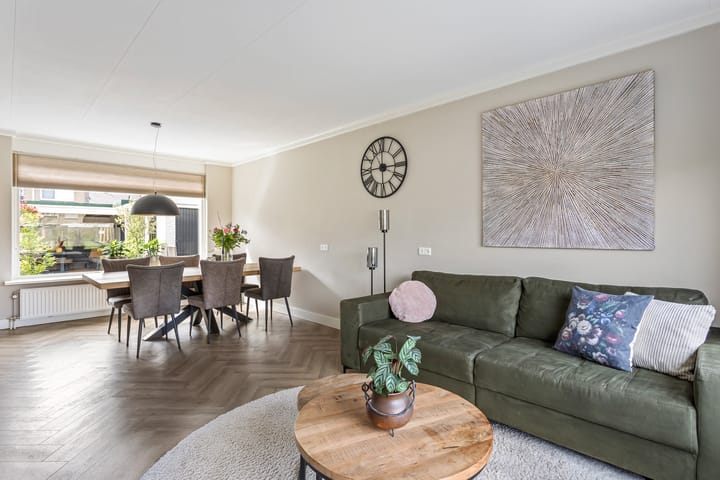 Photo 8 of van der Veenstraat 18