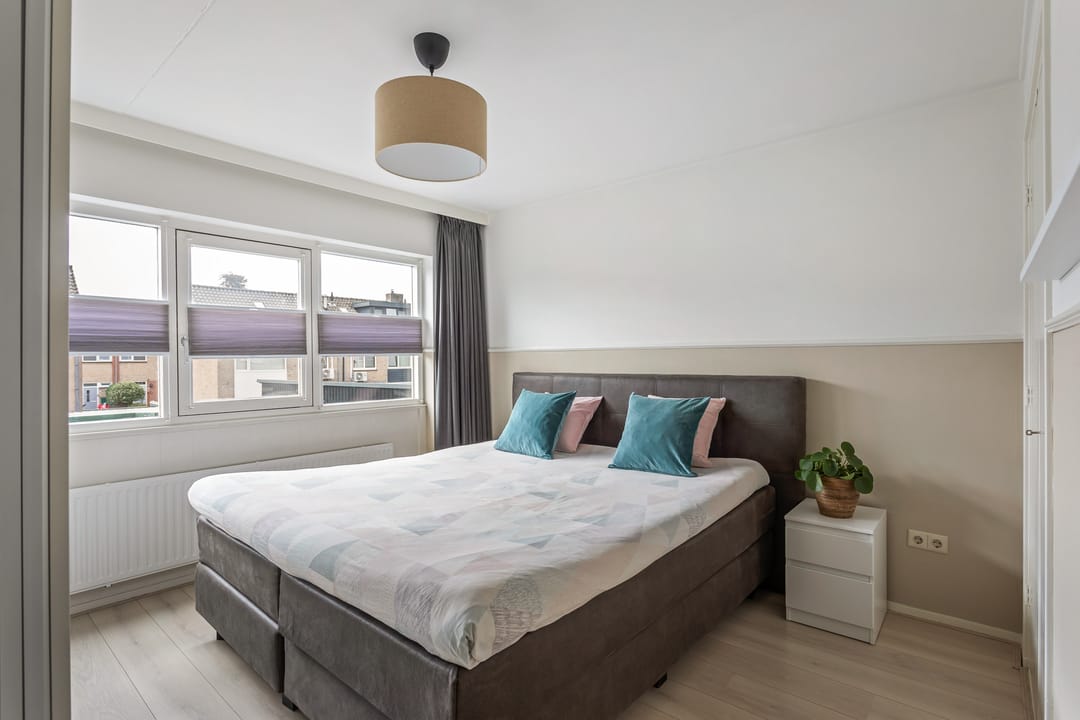 Foto 13 van van der Veenstraat 18