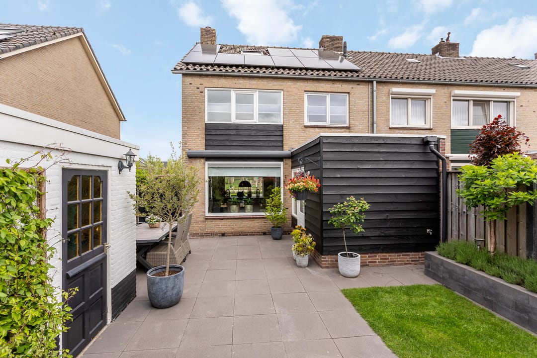 Foto 17 van van der Veenstraat 18