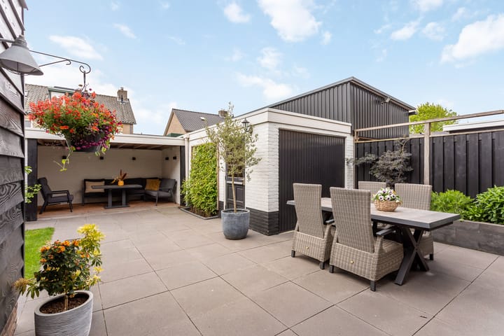 Photo 18 of van der Veenstraat 18