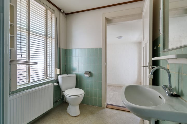 Photo 21 of Johan van Reesstraat 1