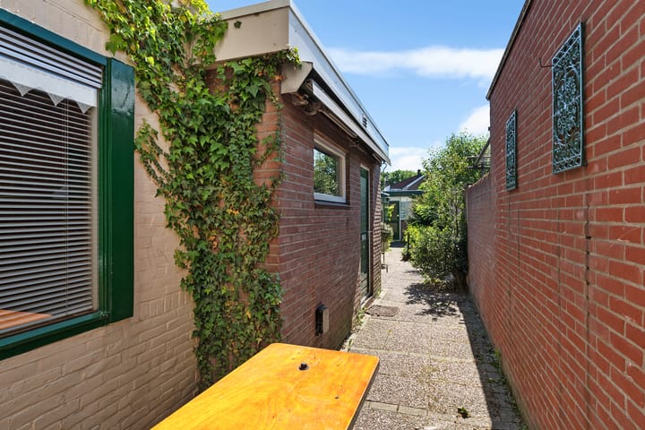 Photo 30 of Johan van Reesstraat 1