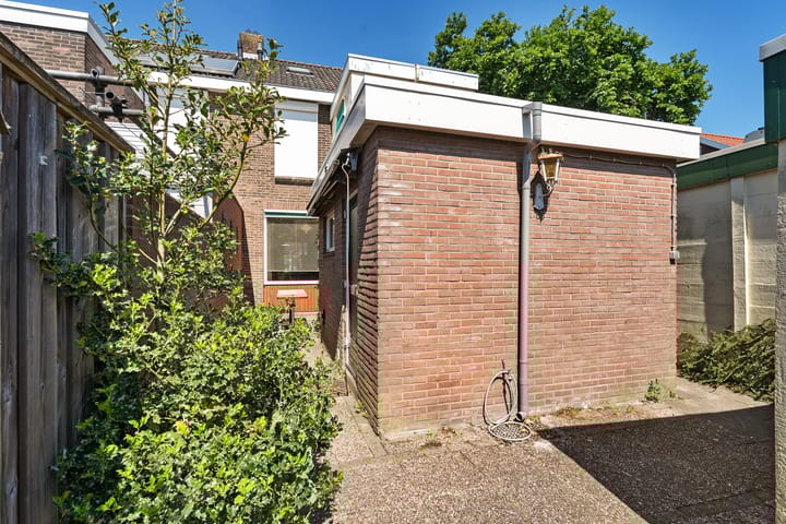 Photo 35 of Johan van Reesstraat 1