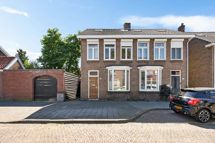 Photo 36 of Johan van Reesstraat 1