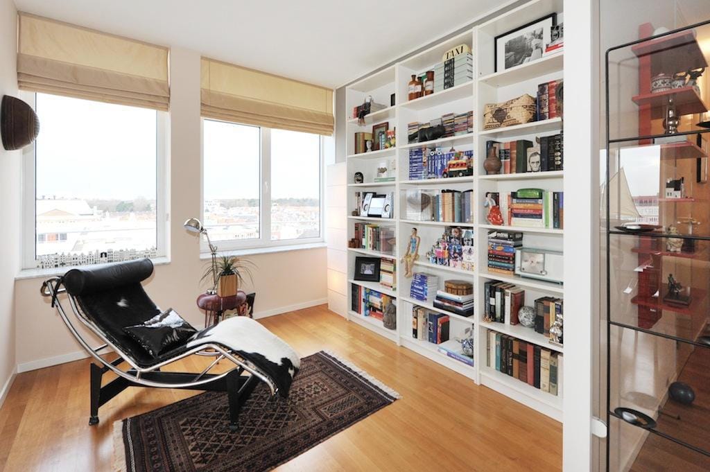 Foto 9 van Burgemeester De Monchyplein 305