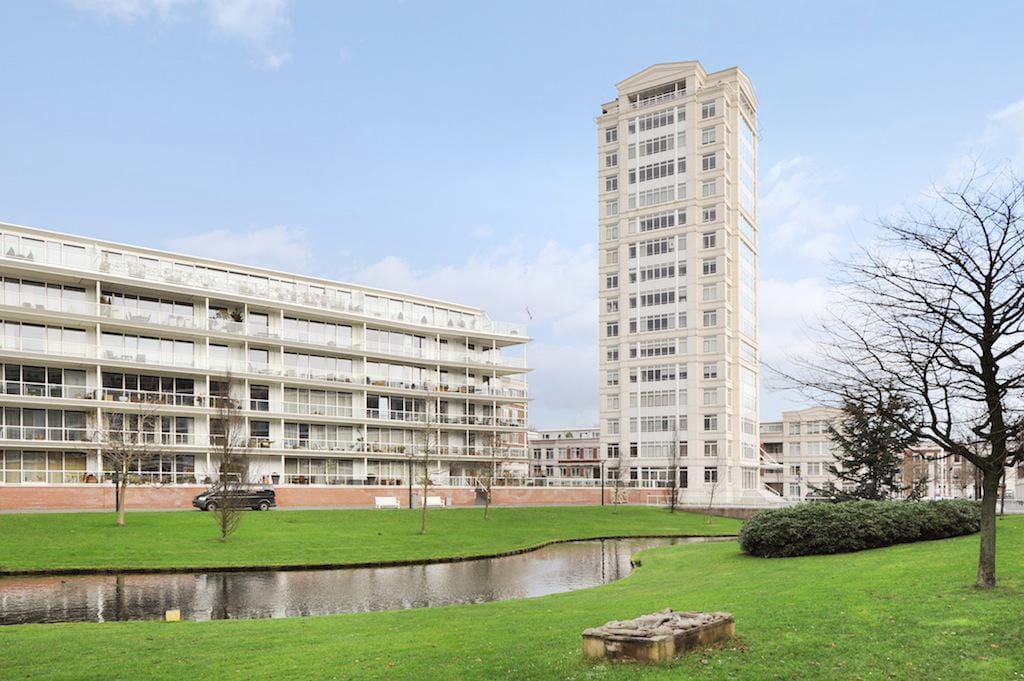 Foto 1 van Burgemeester De Monchyplein 305