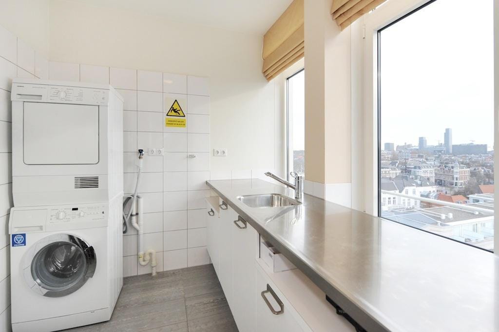 Foto 16 van Burgemeester De Monchyplein 305