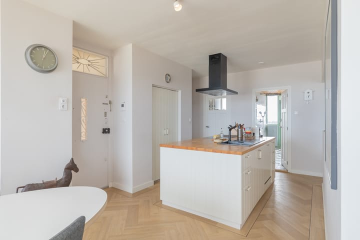 Photo 9 of Burgemeester van Fenemaplein 16-F14