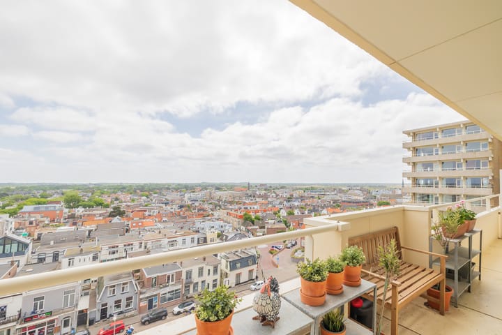 Photo 19 of Burgemeester van Fenemaplein 16-F14