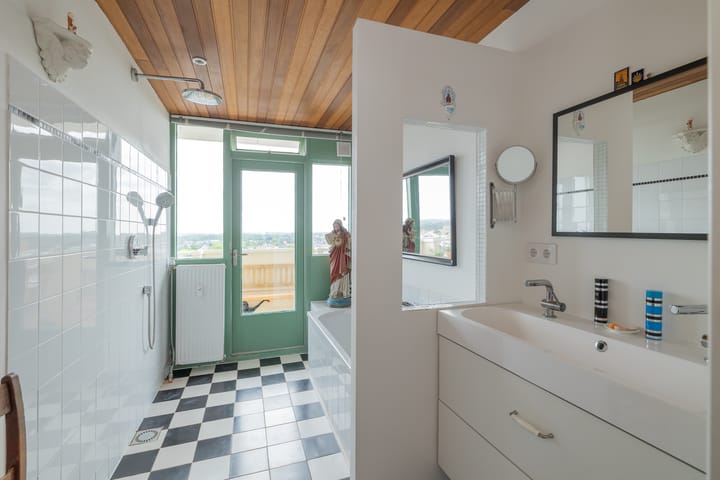 Photo 23 of Burgemeester van Fenemaplein 16-F14