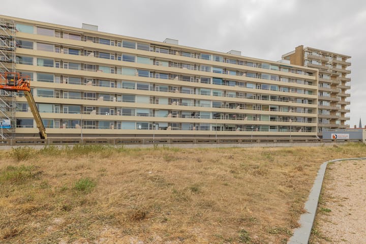 Photo 27 of Burgemeester van Fenemaplein 16-F14