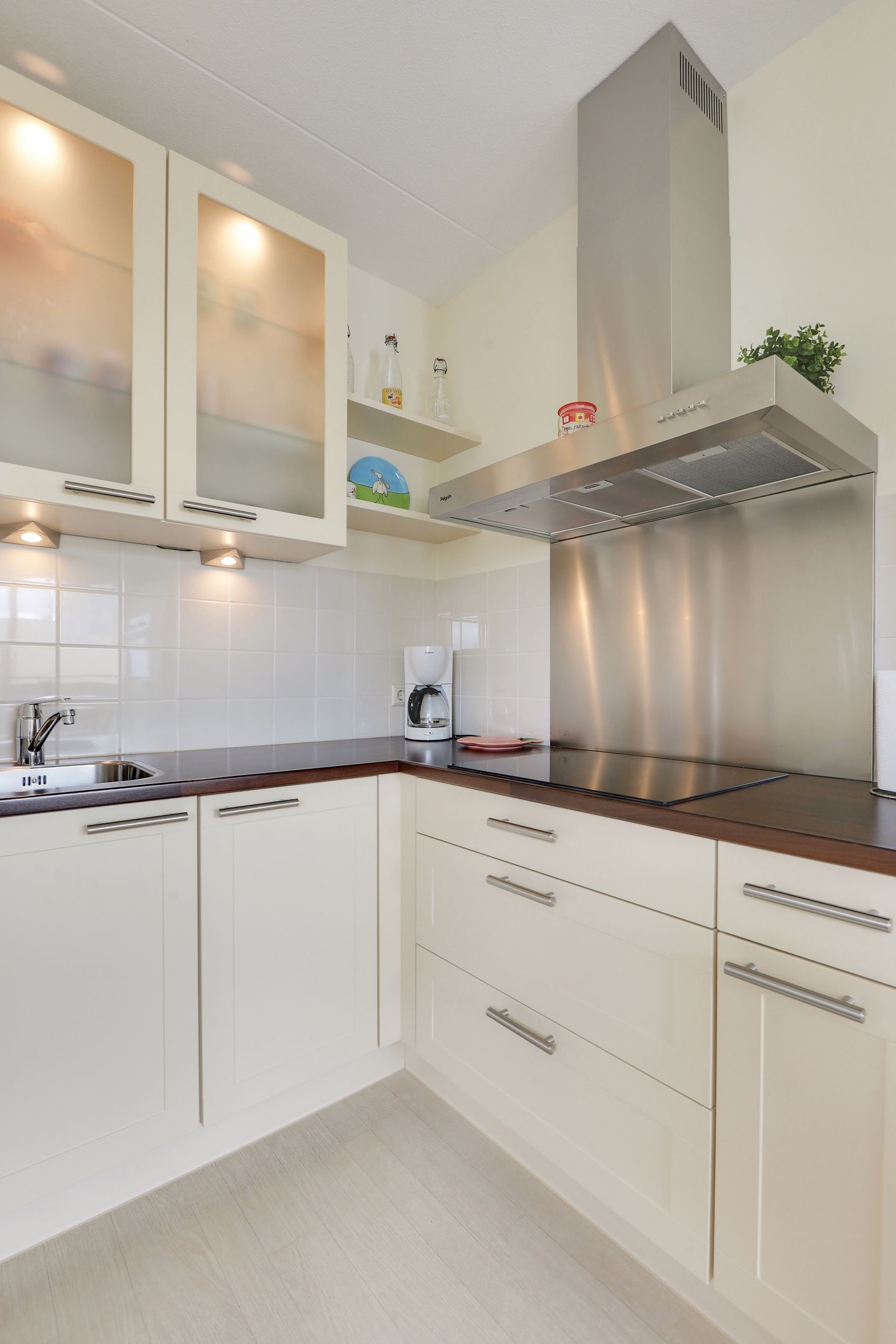 Foto 10 van Catharina-Amaliahof 53