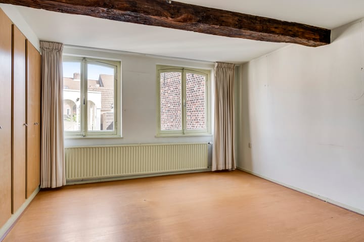 Photo 18 of Hoogbrugstraat 56