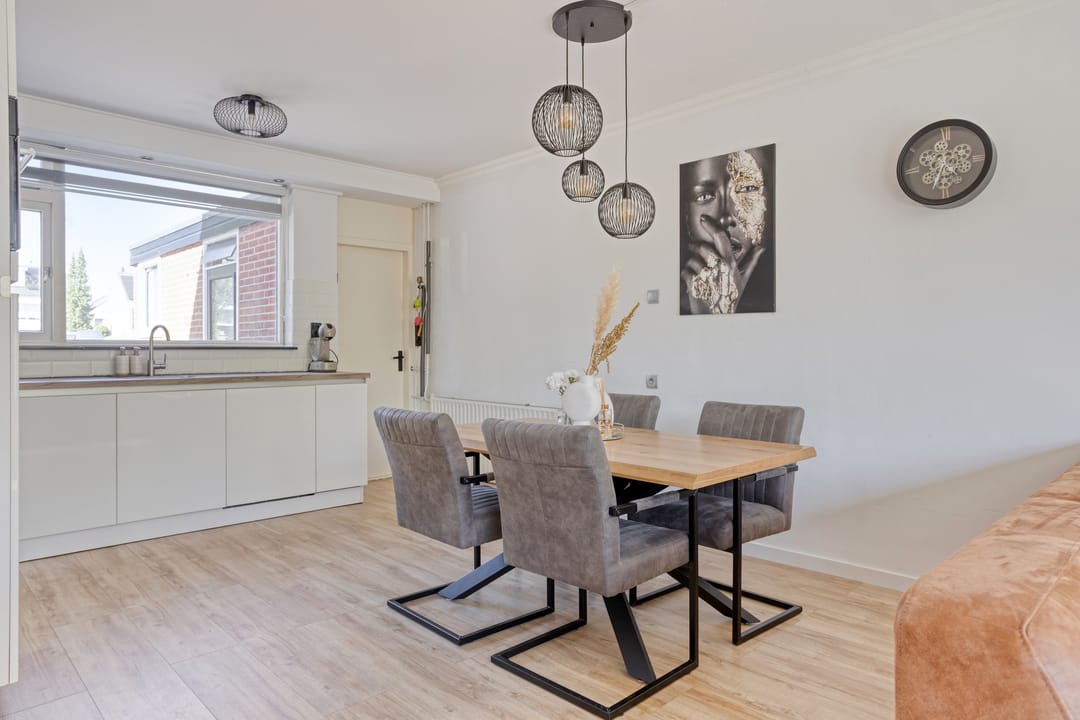 Foto 11 van Uranus 5