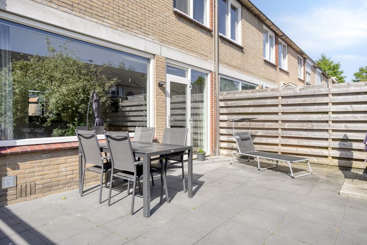 Photo 32 of Uranus 5