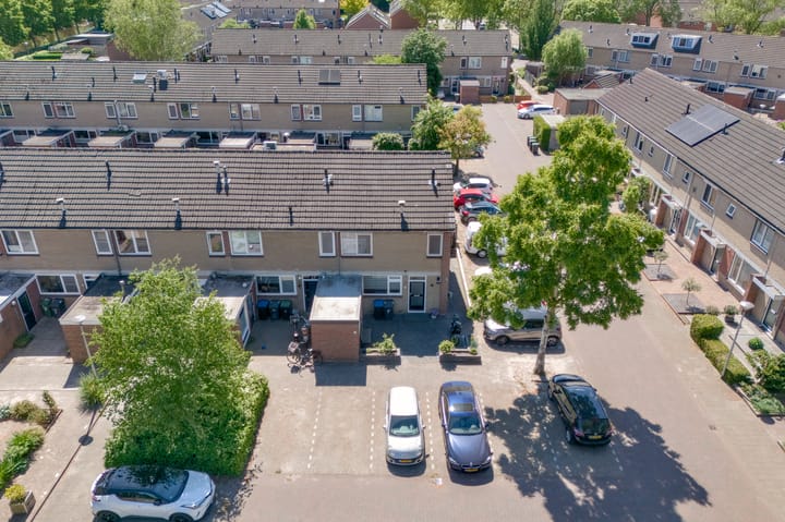 Photo 41 of Uranus 5