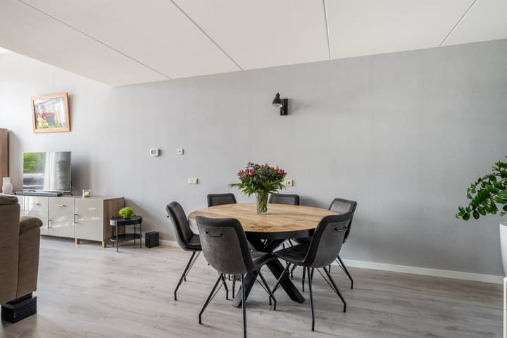 Foto 10 van Burgemeester Van Haarenlaan 1518