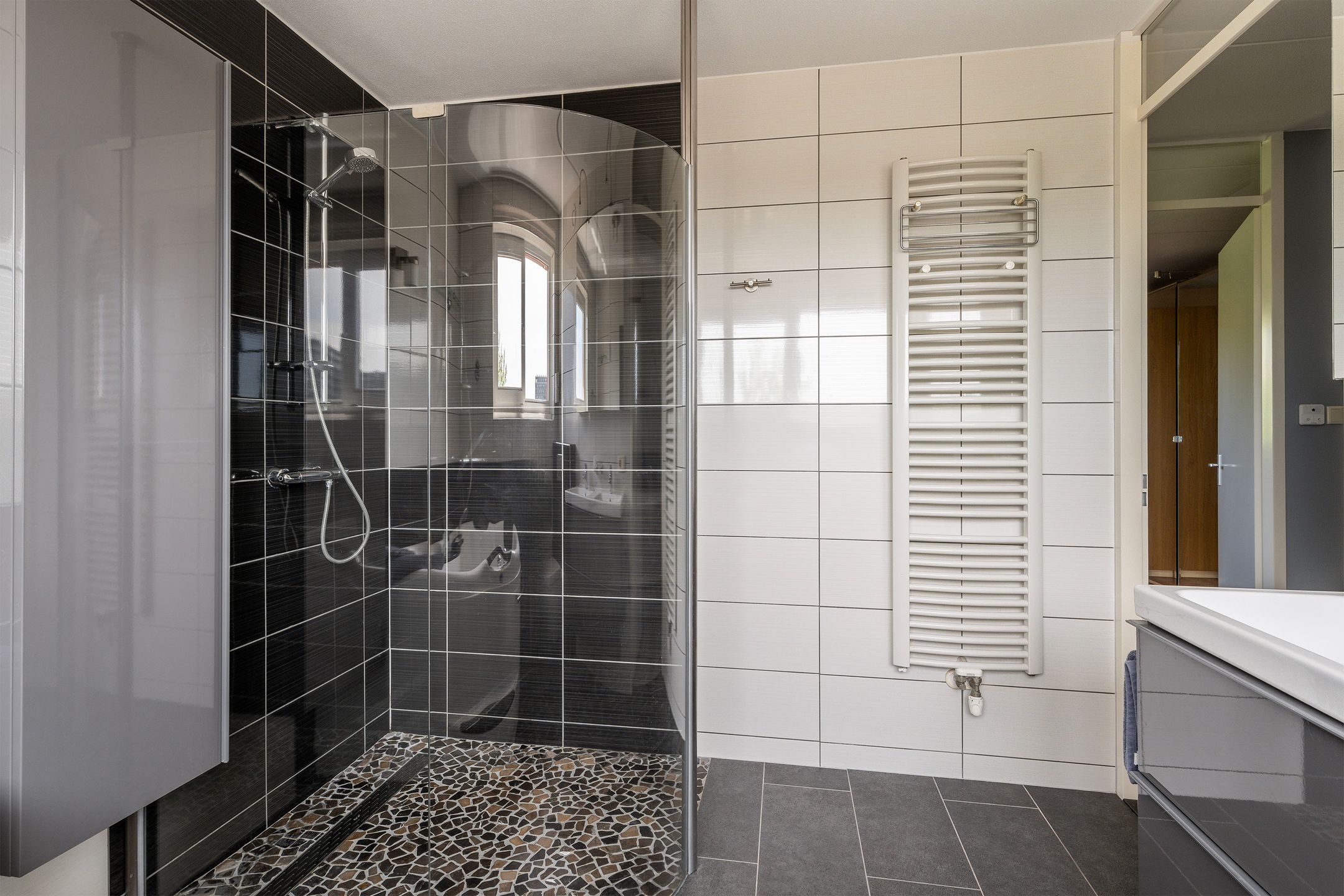 Foto 24 van Burgemeester Van Haarenlaan 1518