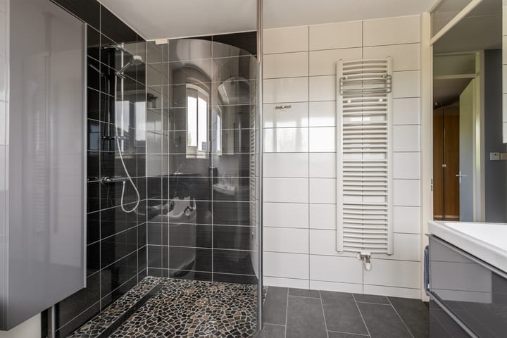 Foto 24 van Burgemeester Van Haarenlaan 1518