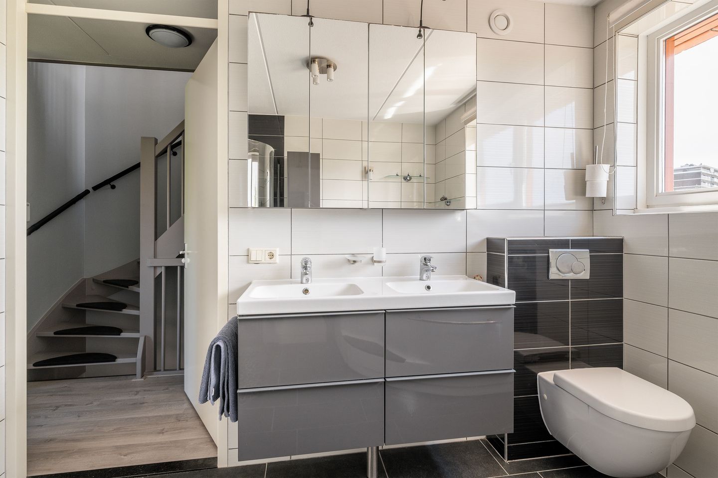 Foto 25 van Burgemeester Van Haarenlaan 1518