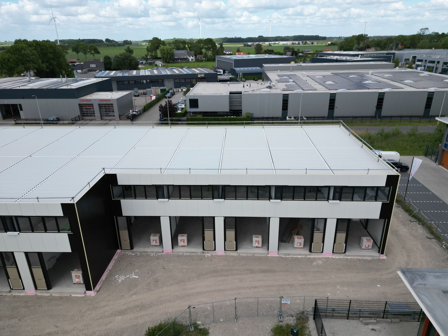 View photo 2 of Reedijk 8-F21