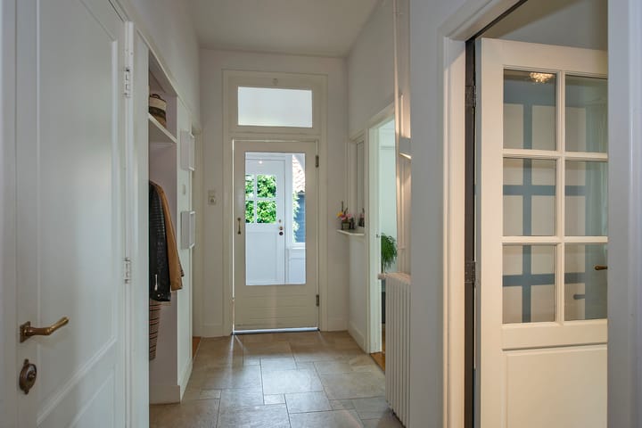 Photo 10 of C.T. Storkstraat 42