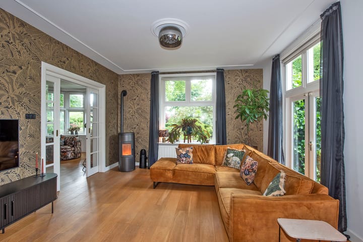 Photo 12 of C.T. Storkstraat 42