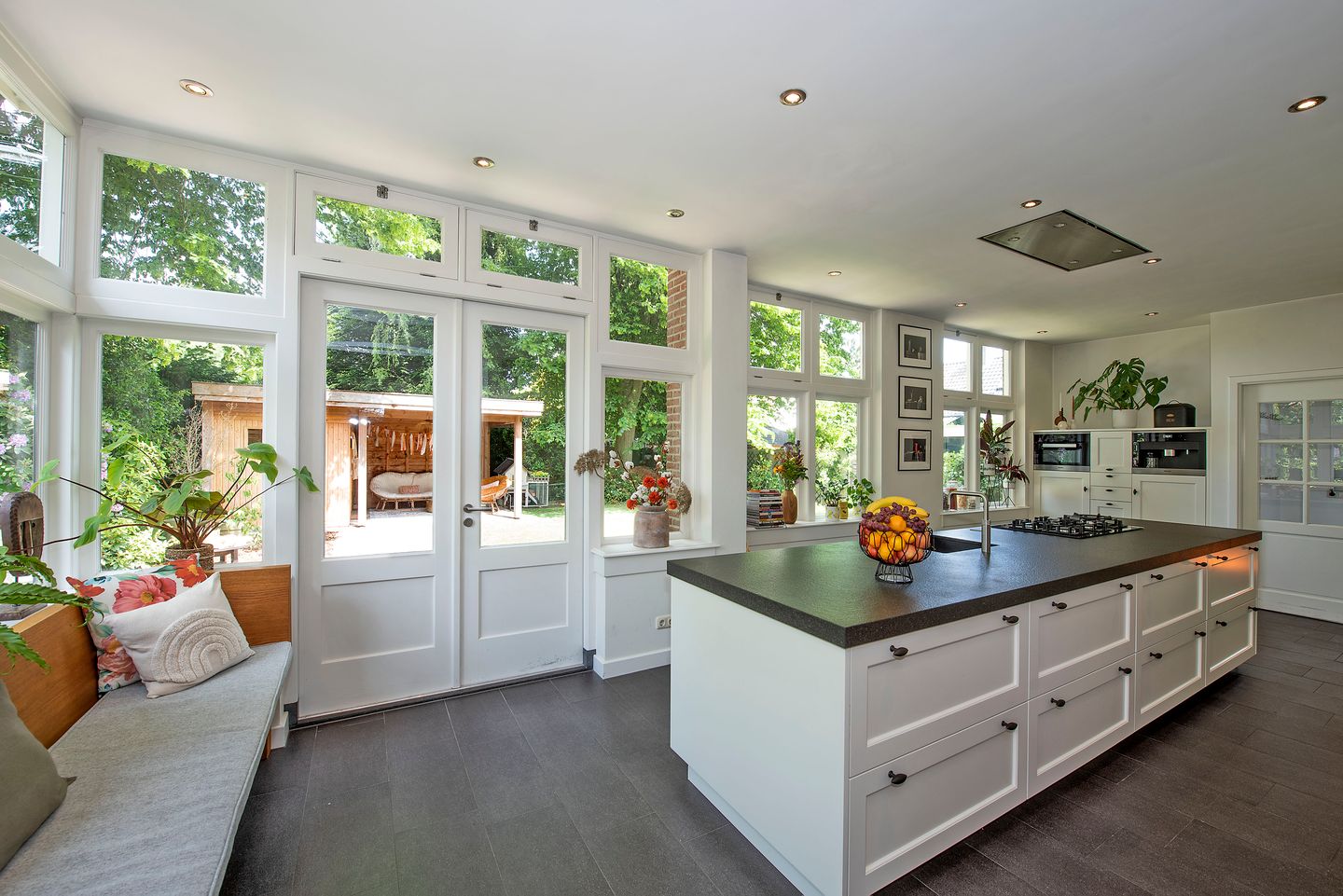 Foto 19 van C.T. Storkstraat 42