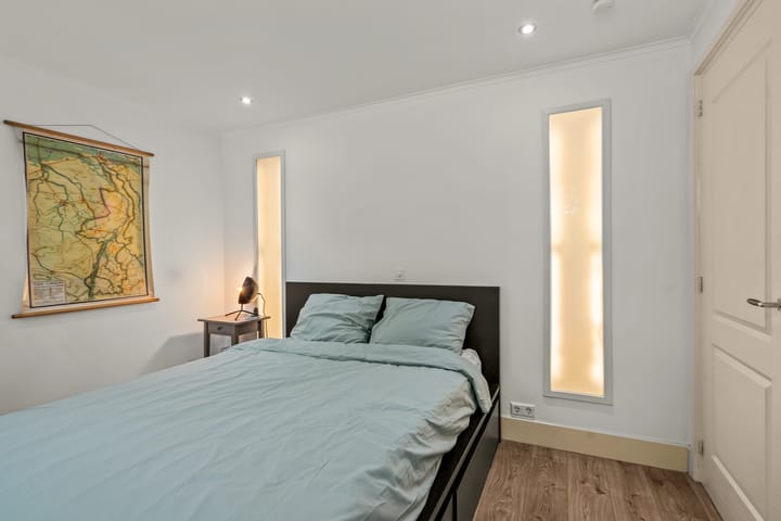 Foto 12 van Alexander Numankade 23-A