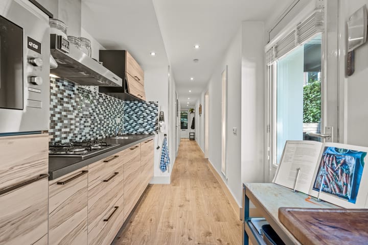 Foto 21 van Alexander Numankade 23-A