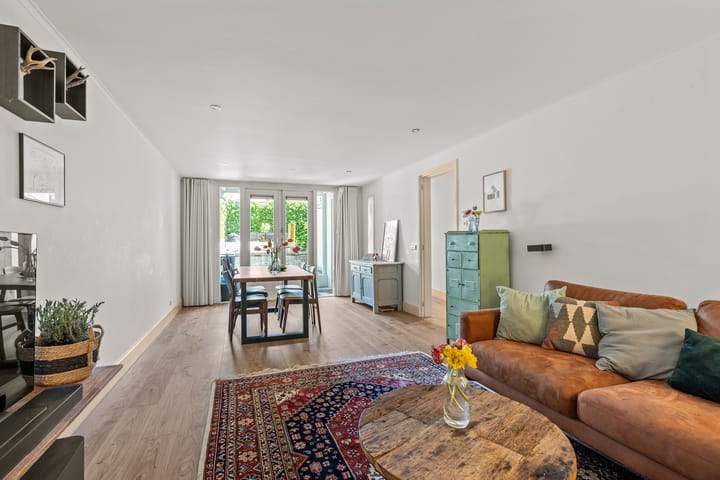 Foto 23 van Alexander Numankade 23-A