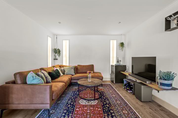 Foto 27 van Alexander Numankade 23-A