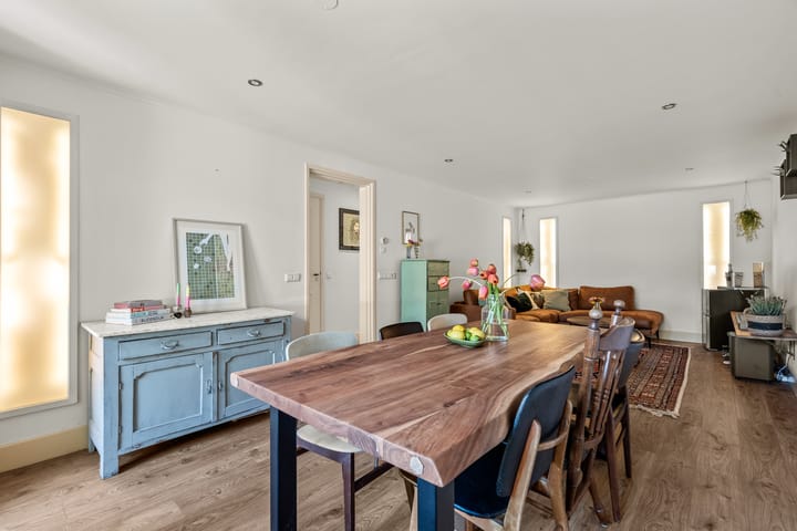 Foto 29 van Alexander Numankade 23-A