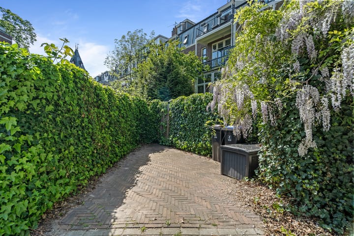 Foto 35 van Alexander Numankade 23-A