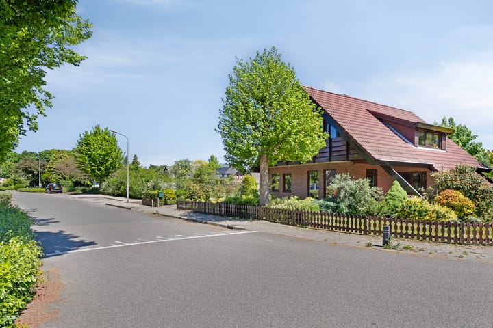 Photo 31 of Willem Alexanderlaan 76