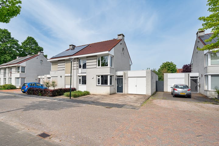 Photo 42 of Aagje Dekenstraat 7