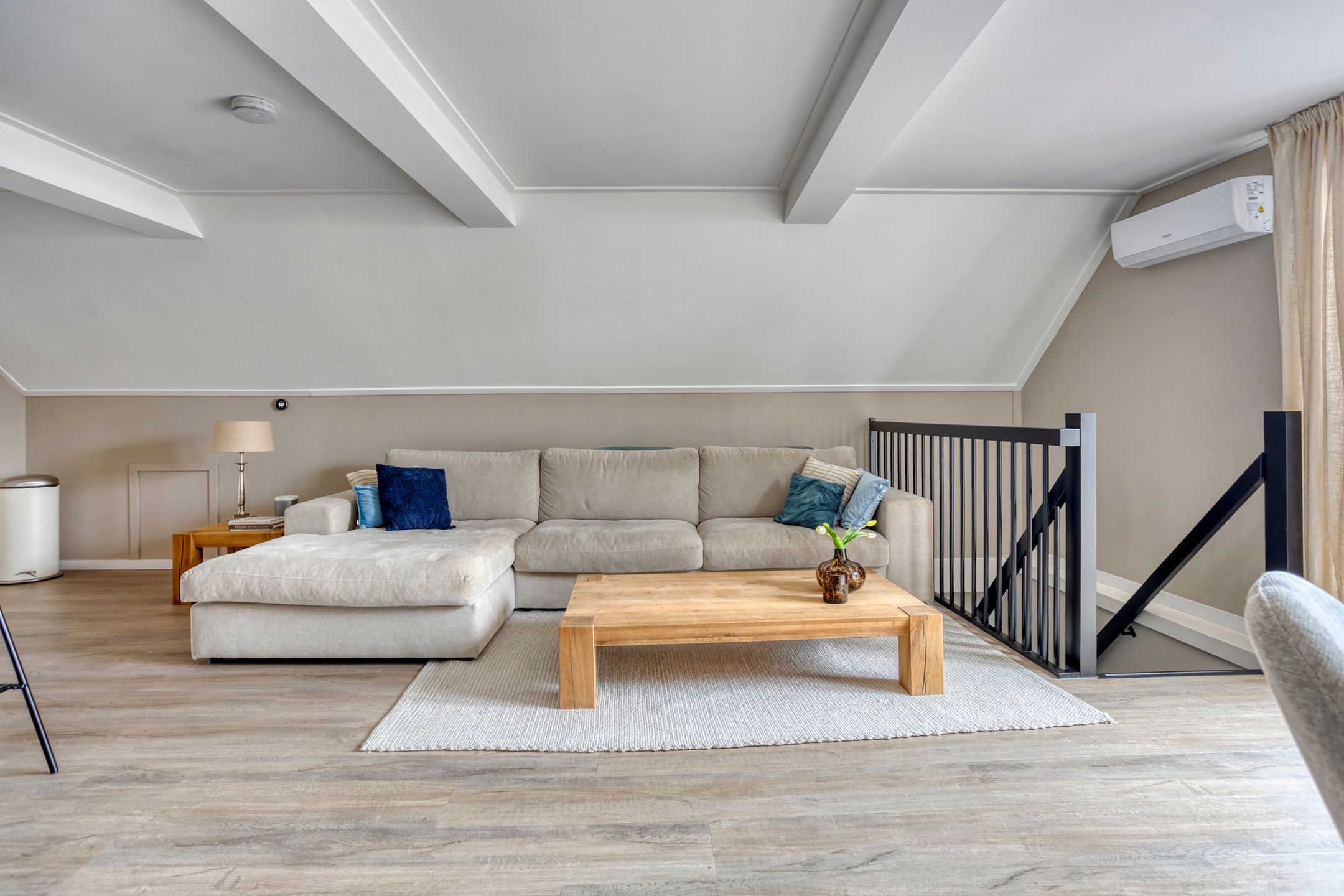 Photo 9 of Gronausestraat 28-A