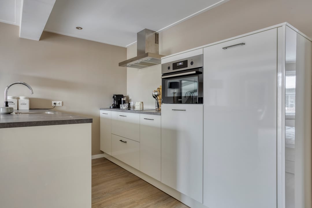 Photo 17 of Gronausestraat 28-A