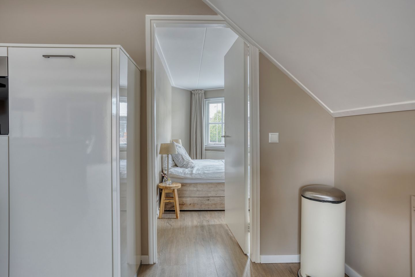 Photo 19 of Gronausestraat 28-A