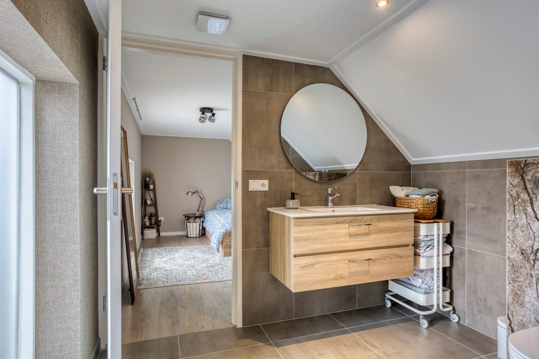 Photo 22 of Gronausestraat 28-A