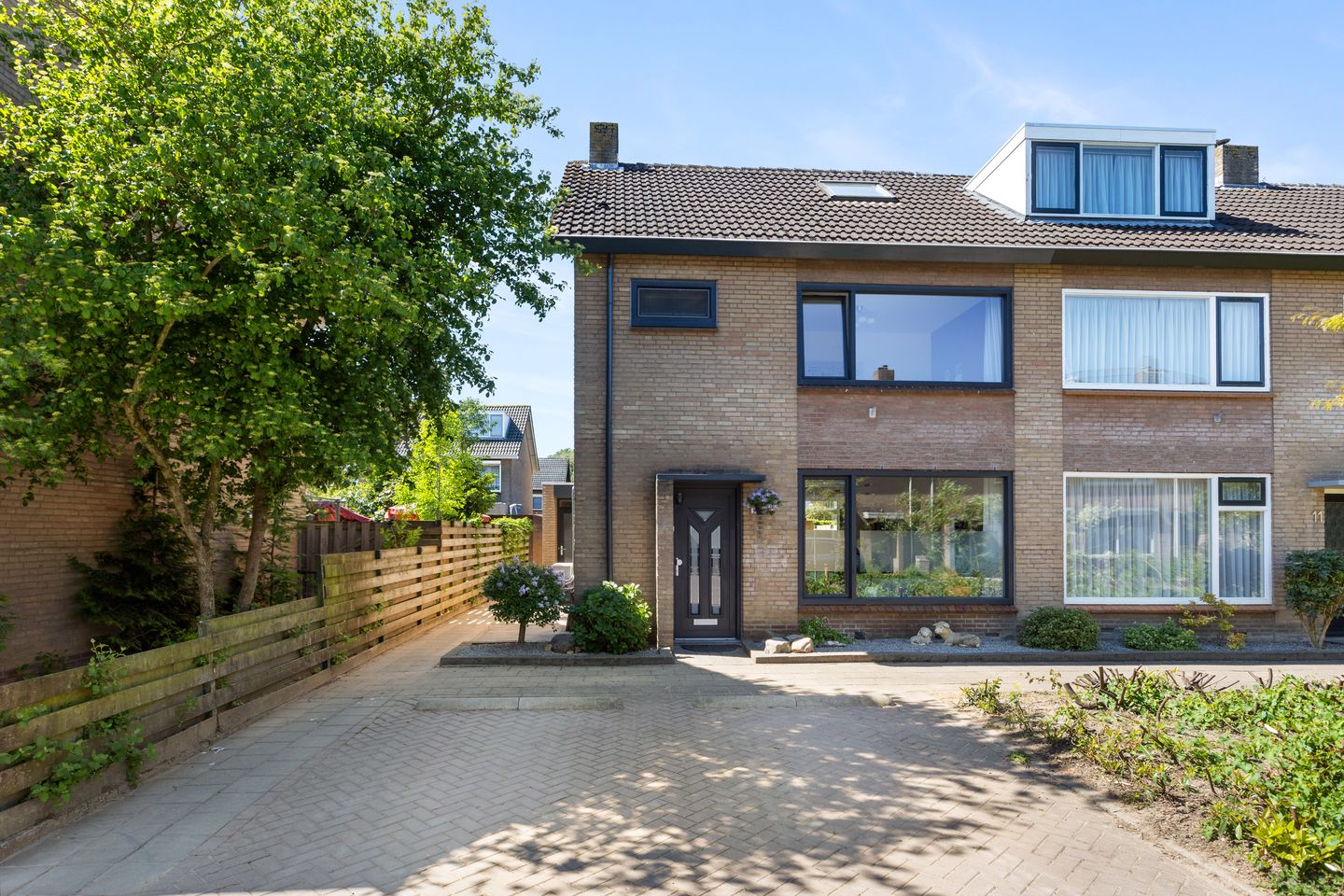 Foto 1 van Willem Alexanderhof 9